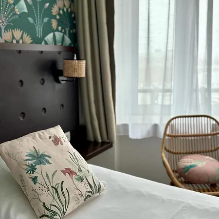 Ambassadeur - Port De Plaisance