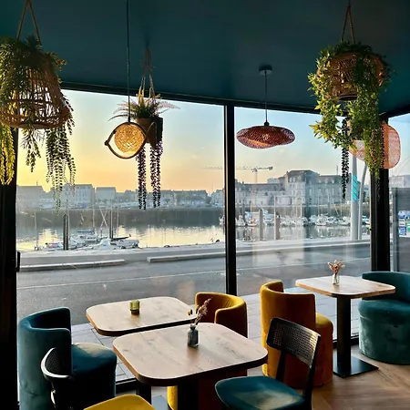 Ambassadeur - Port De Plaisance שרבורג