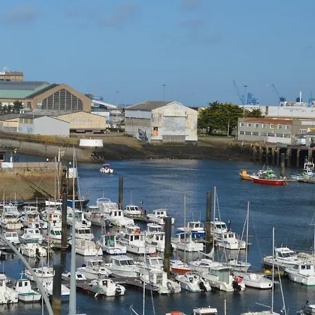 Ambassadeur - Port De Plaisance