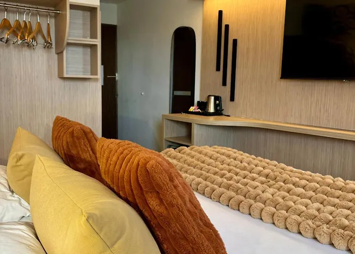 Ambassadeur - Port De Plaisance שרבורג