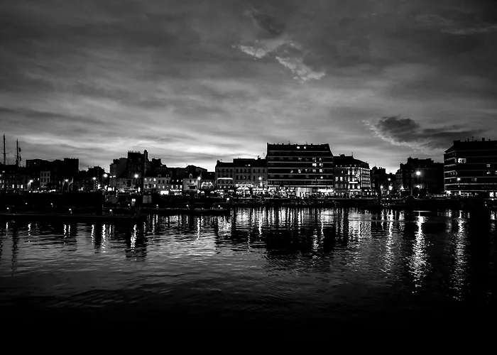 Ambassadeur - Port De Plaisance שרבורג