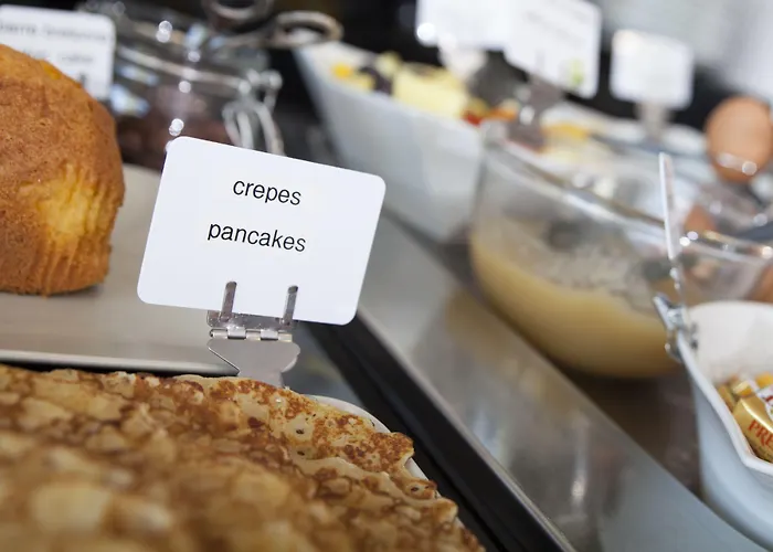 Ambassadeur - Port De Plaisance מלון