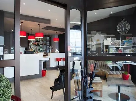 Ambassadeur - Port De Plaisance Hotell