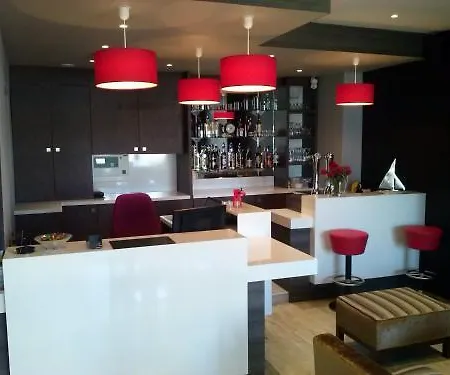 Ambassadeur - Port De Plaisance 3*