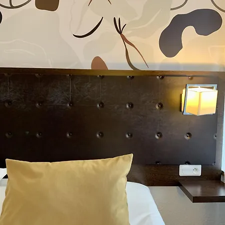 Hotell Ambassadeur - Port De Plaisance Cherbourg-en-Cotentin
