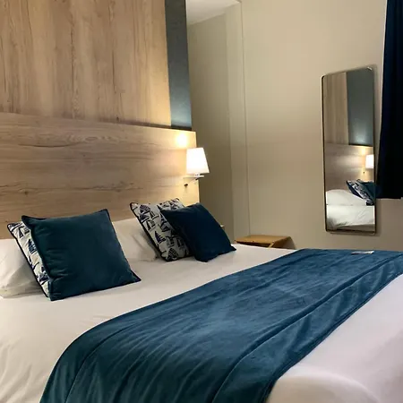 Ambassadeur - Port De Plaisance 3*