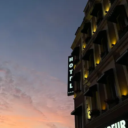 Hotel Ambassadeur - Port De Plaisance 3*