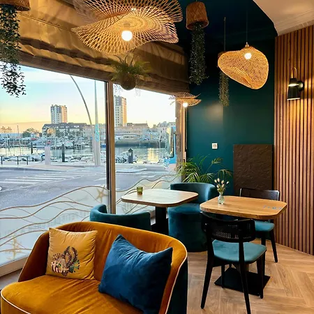 Ambassadeur - Port De Plaisance