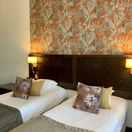 Ambassadeur - Port De Plaisance Hotel