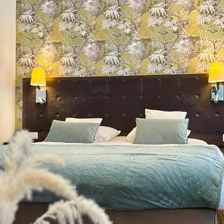 Szálloda Ambassadeur - Port De Plaisance 3*
