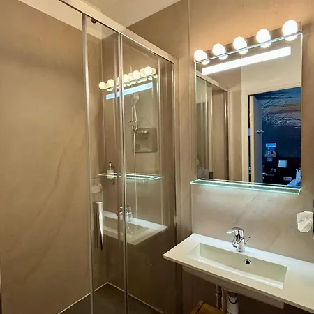 Ambassadeur - Port De Plaisance 3* Cherbourg-en-Cotentin
