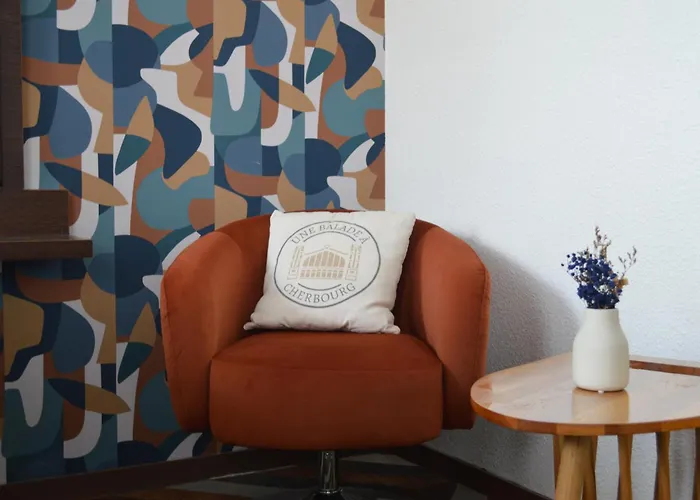 Hotel Ambassadeur - Port De Plaisance 3*