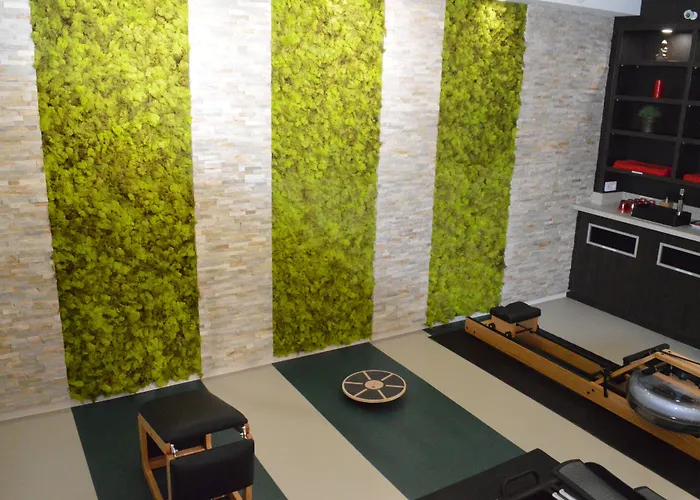 Hotel Ambassadeur - Port De Plaisance 3*