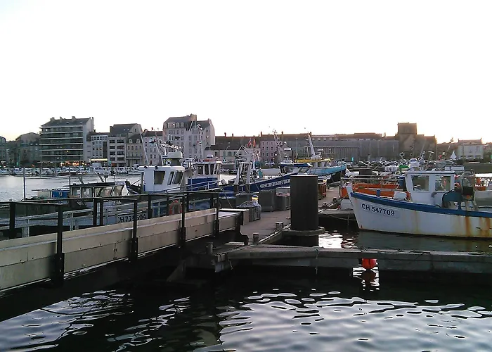 Ambassadeur - Port De Plaisance Hotel